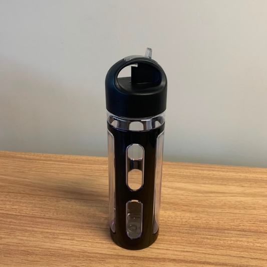 Garrafa Squeeze 700ml Preta – Garrafa para Água, Academia e Dia a Dia