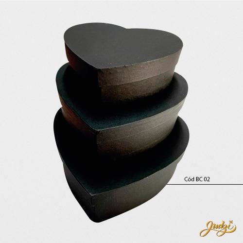 Caixa Box Coração Cartonada Preta para Presentes e Cestas – Kit com 3 Unidades