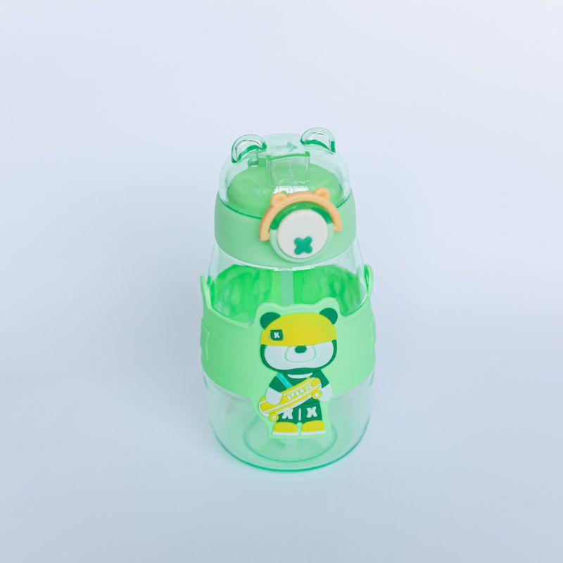 Squeeze Acrílica Infantil Ursinho Verde 550ml com Alça – Garrafinha Escolar Infantil Resistente para Crianças