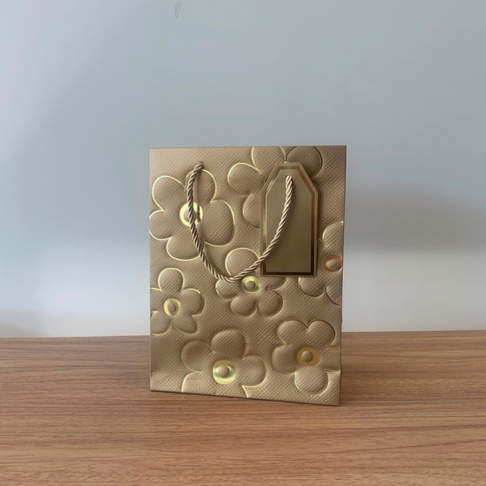 Sacola para Presente de Papel Flor Dourado com Hot Stamping – Kit com 3 Unidades