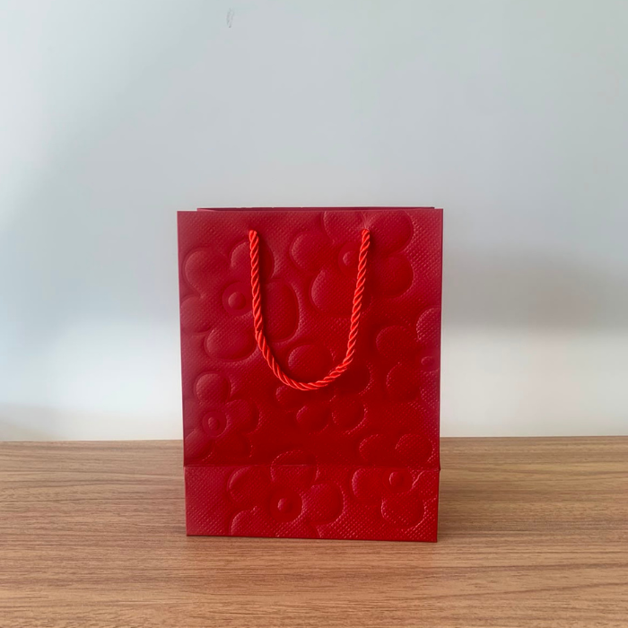 Sacola para Presente de Papel Flor Vermelho com Hot Stamping – Kit com 3 Unidades