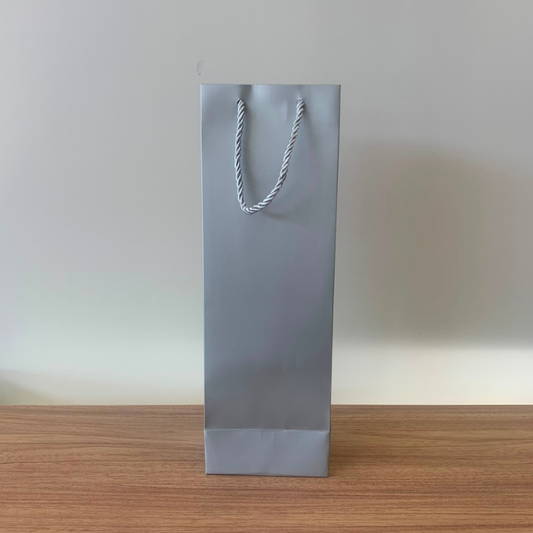 Sacola para Presente e Vinho de Papel Prata com Hot Stamping
