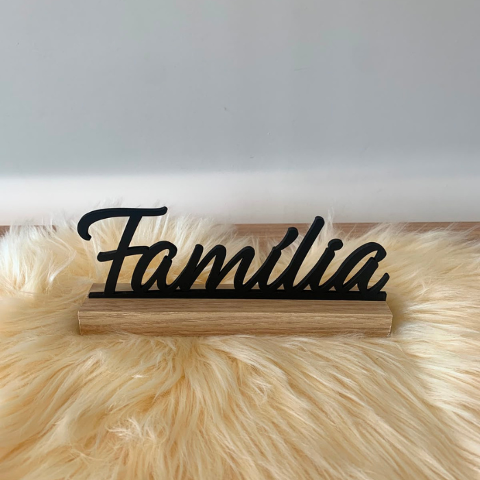 Placa Decorativa Família em MDF 20x16cm