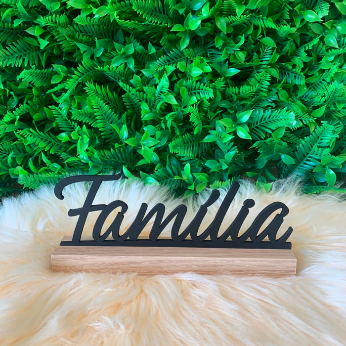 Placa Decorativa Família em MDF 20x16cm