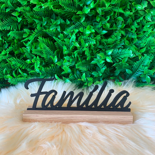 Placa Decorativa Família em MDF 20x16cm