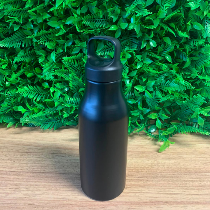 Garrafa em Alumínio com Alça 650ml Preto – Garrafa Squeeze para Água e Dia a Dia