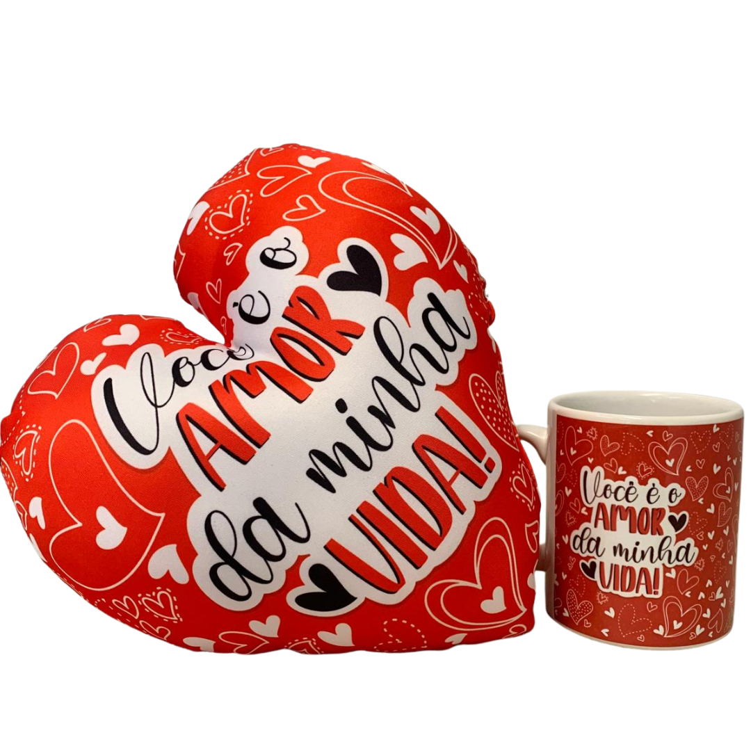 Kit Presente Romântico Caneca 300ml com Almofada Coração Você é o Amor da Minha Vida | KIT249