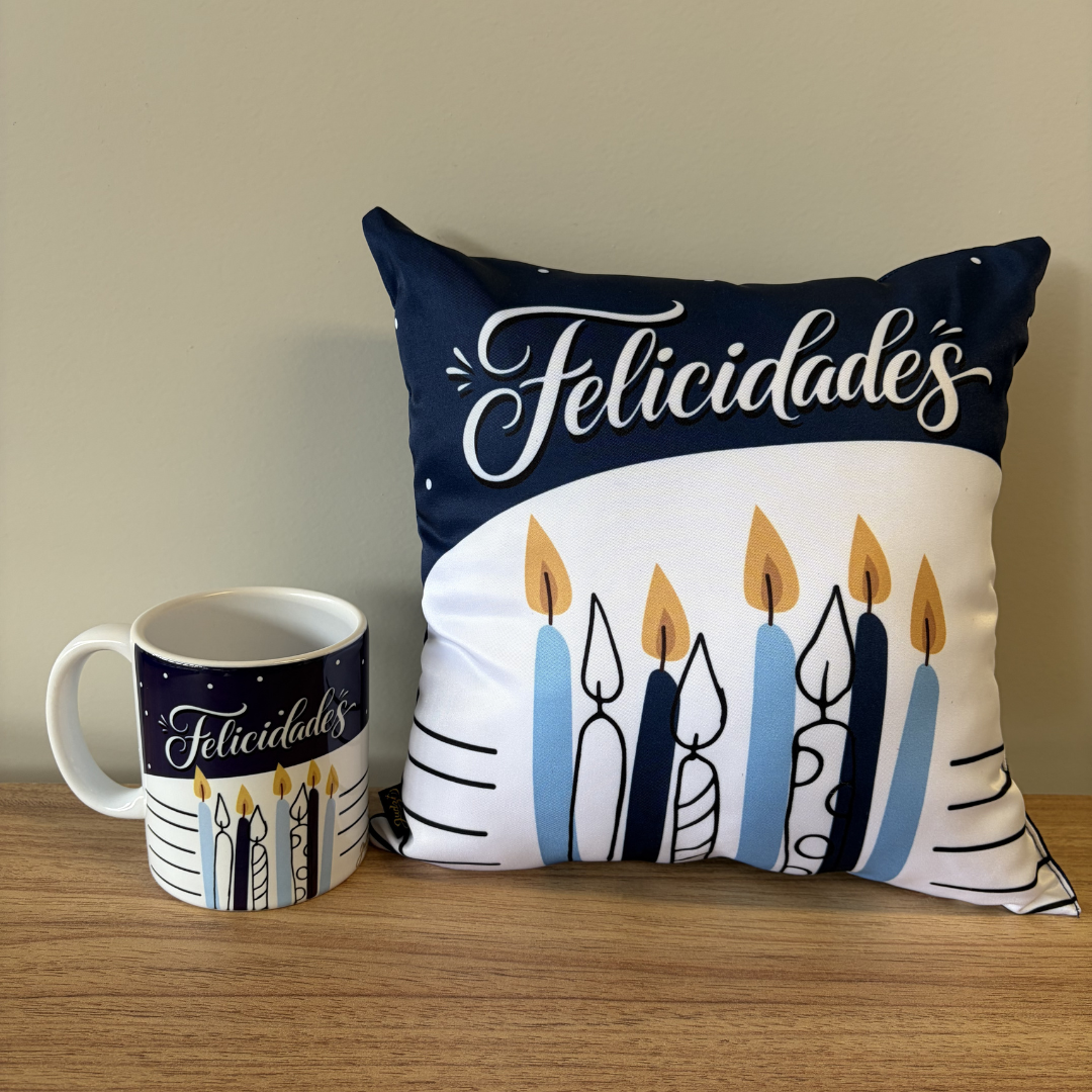 Kit almofada quadrada + Caneca - Felicidades - KIT877