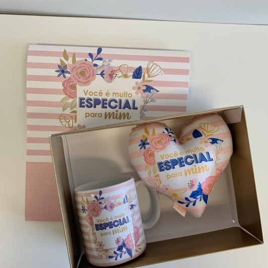 Caixa presente + Caneca + Almofada mini coração - Para um pessoa especial - Combo - KITCXC720